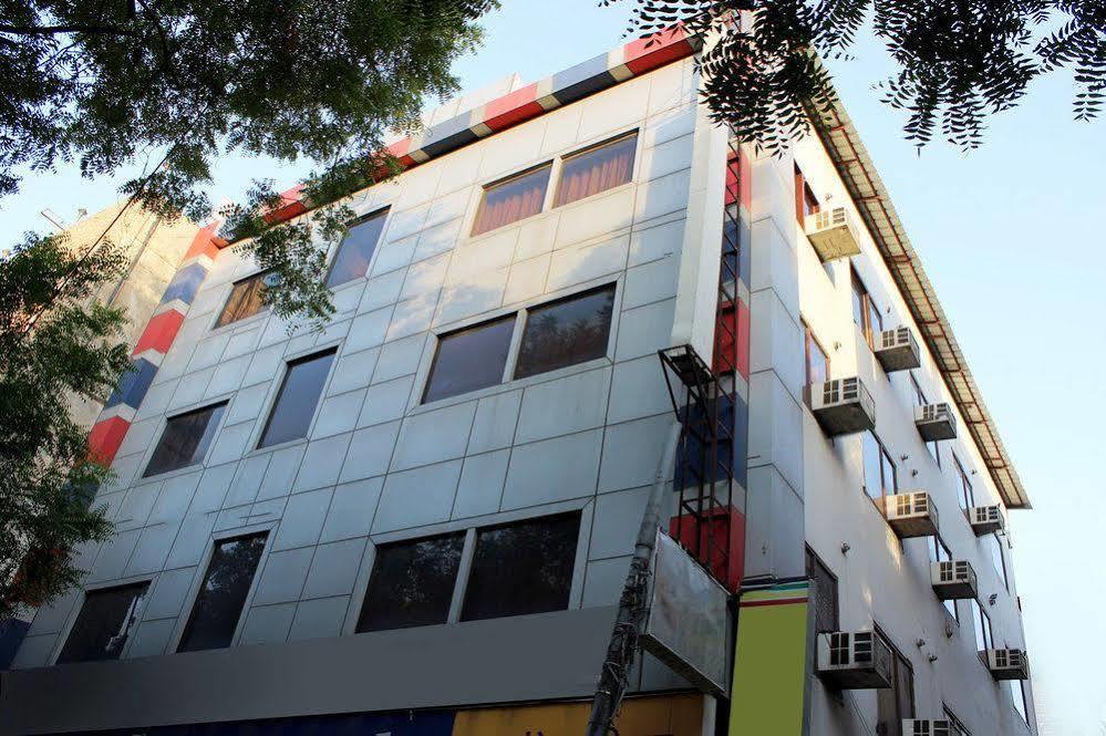 Hotel Siam International เดลี ภายนอก รูปภาพ