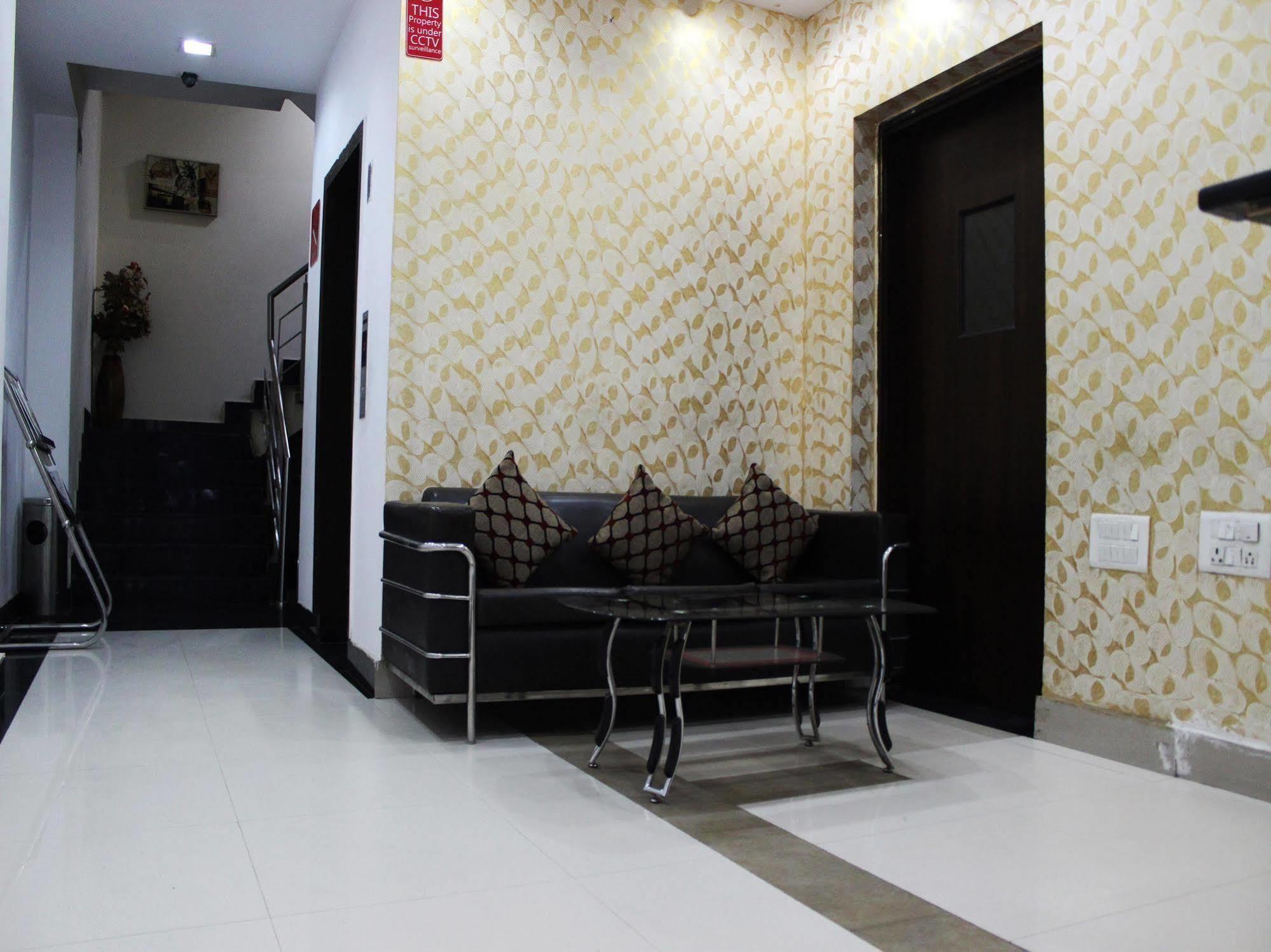 Hotel Siam International เดลี ภายนอก รูปภาพ