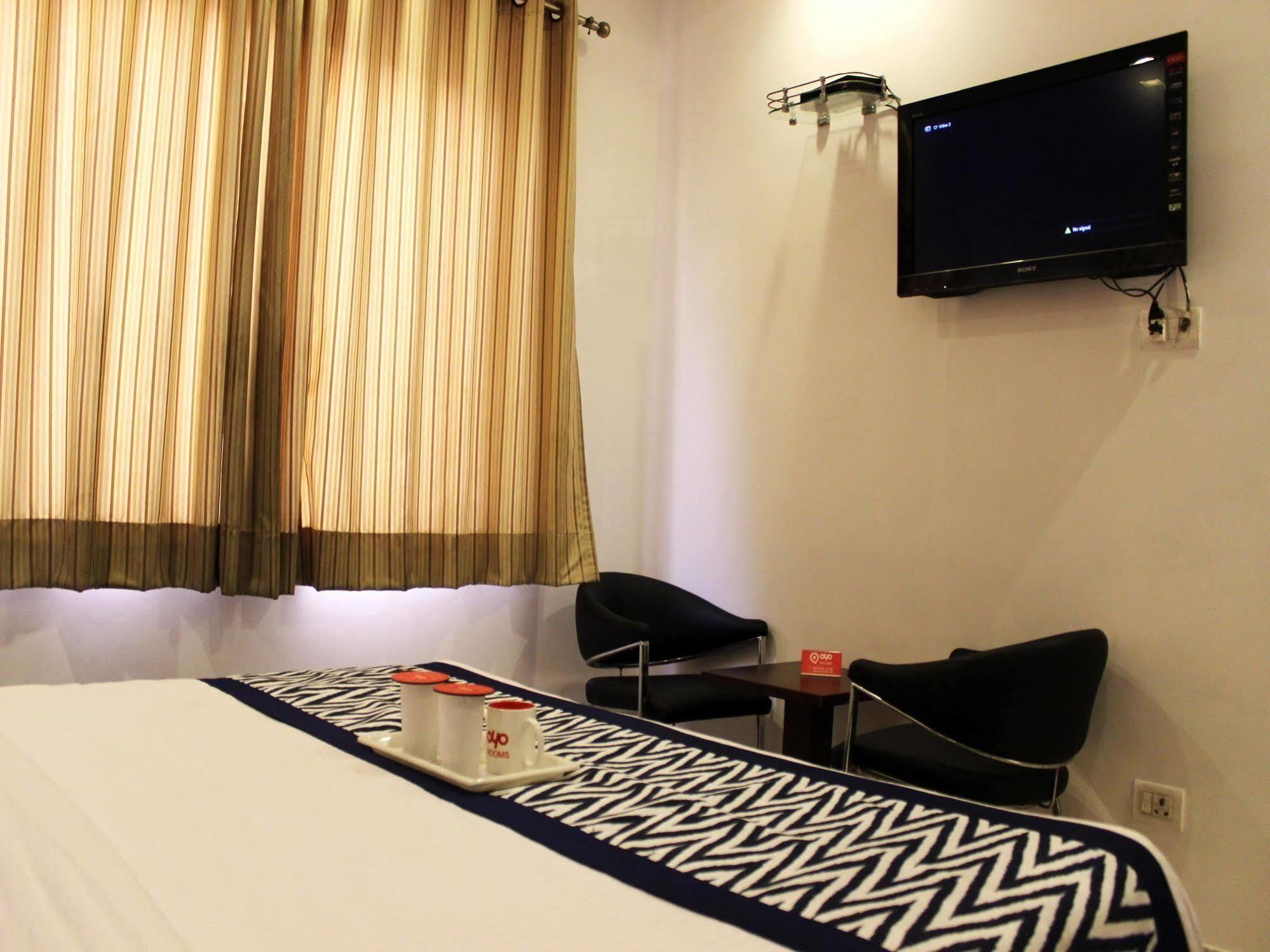 Hotel Siam International เดลี ภายนอก รูปภาพ